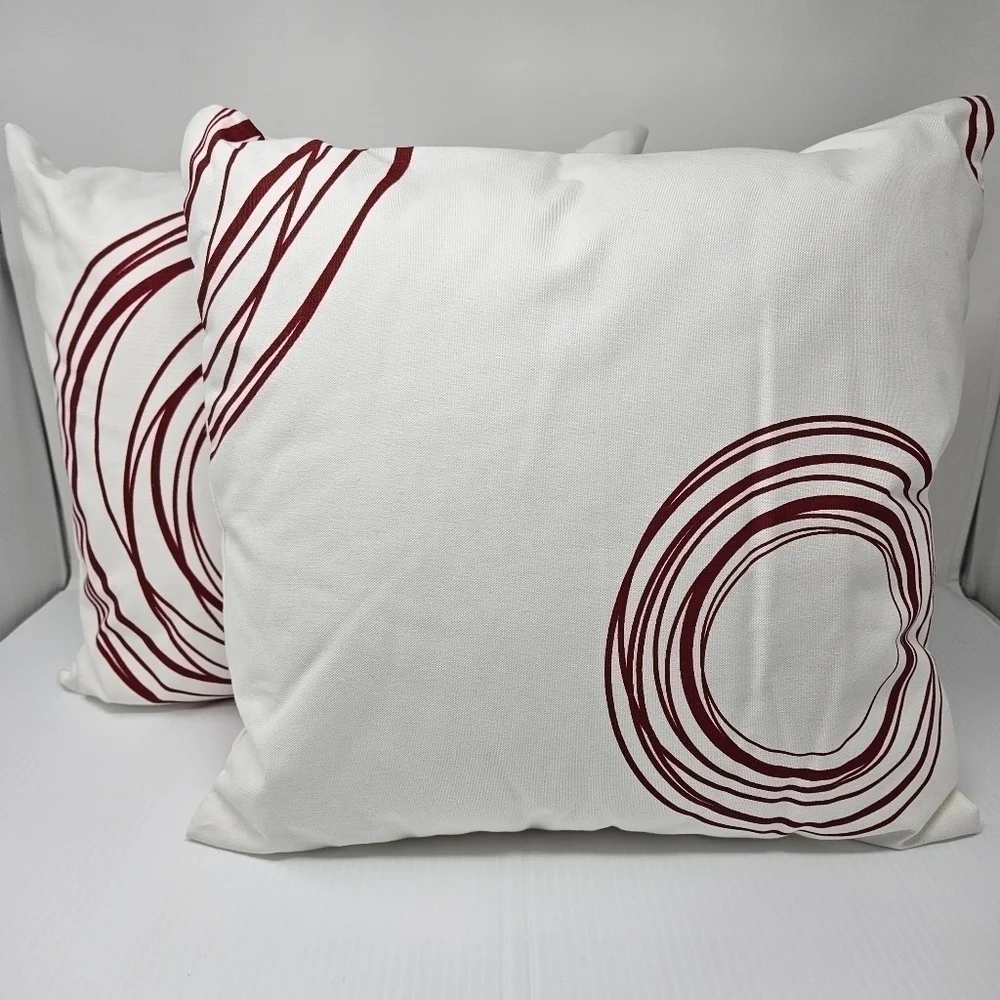 Modern Design Throw Pillows Removable Cotton Covers Red White 15 x 15 Square